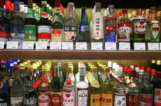中國4大&OpenCurlyDoubleQuote;委屈酒&rdquo;，不加一滴香精的醇釀，只因便宜被當成酒精酒
