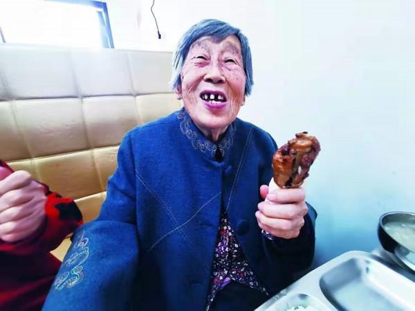 與父母的鬥智鬥勇中，讀懂&OpenCurlyDoubleQuote;寧養小不養老&rdquo;的真諦