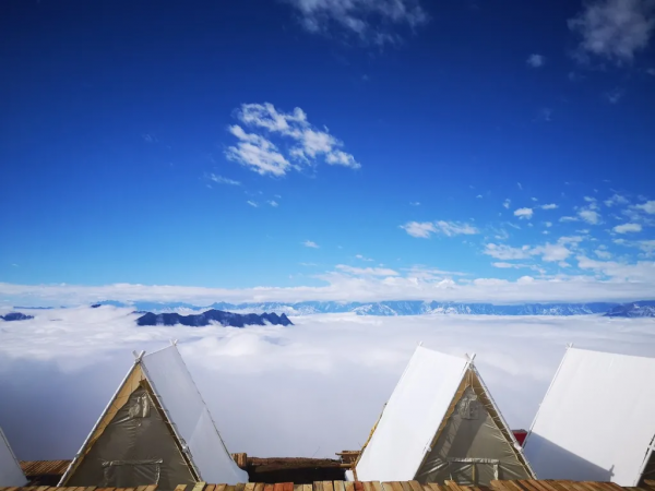 初秋來四川,帶你去看“海”!不信? 初秋來四川,帶你去看“海”!不信?