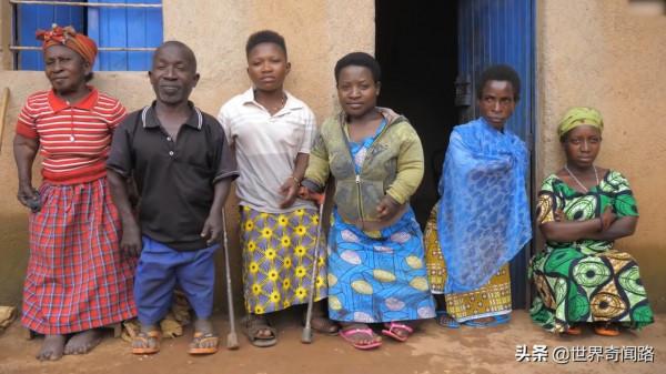 56歲非洲大叔迎娶漂亮公主,被稱為現實版的矮人和公主,非洲故事 56歲非洲大叔迎娶漂亮公主,被稱為現實版的矮人和公主,非洲故事