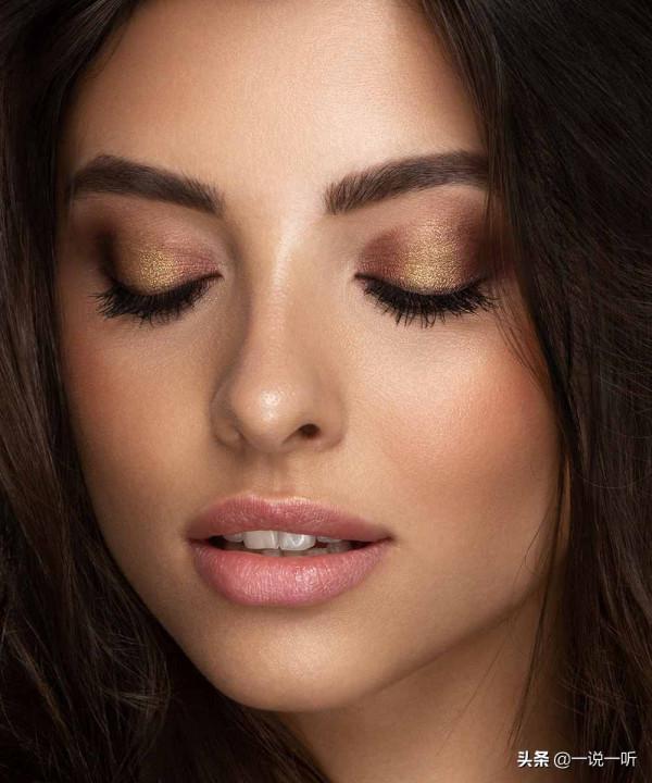 聖誕節和新年，我們會待在家裡，但我們會很時髦