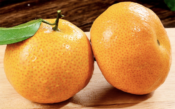 冬至前後，這5種“吉祥果”別忘吃，維C含量高，價格實惠很解饞