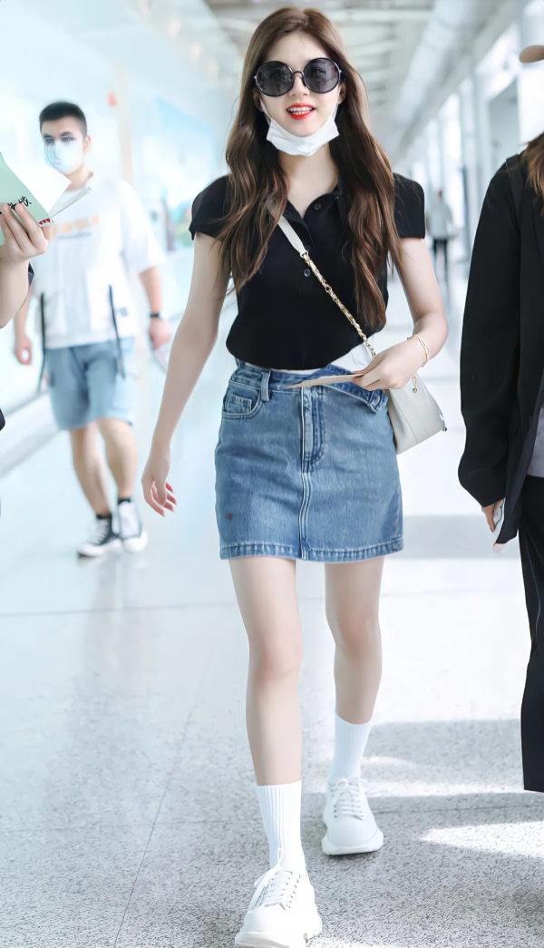 158cm的趙露思，照她這麼穿，沒人能甜過你