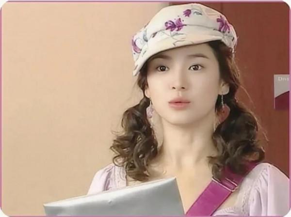 浪漫滿屋韓智恩造型盤點，宋慧喬什麼造型都可駕馭，喜歡最後一款