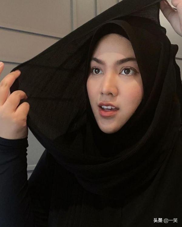 31歲女歌手茜拉宣佈離婚，經紀人證實訊息：就像她所說的那樣