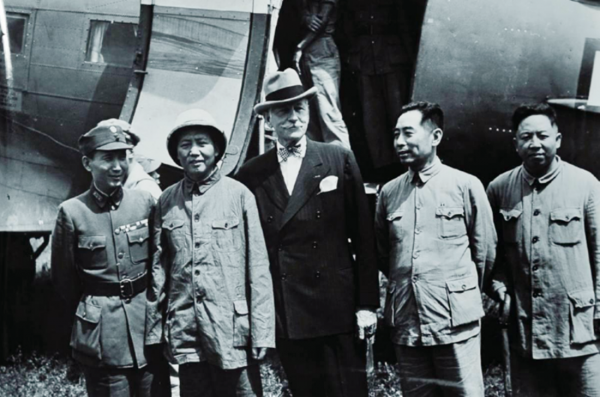 皮旅突出重圍與上級失聯，無奈越級請示延安，僅得兩字回覆：快走