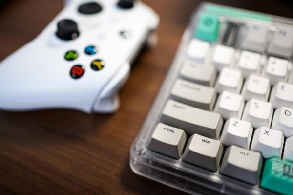 從效能到設計都是2021最大驚喜，鋁廠OG80蟲洞到底有多特別