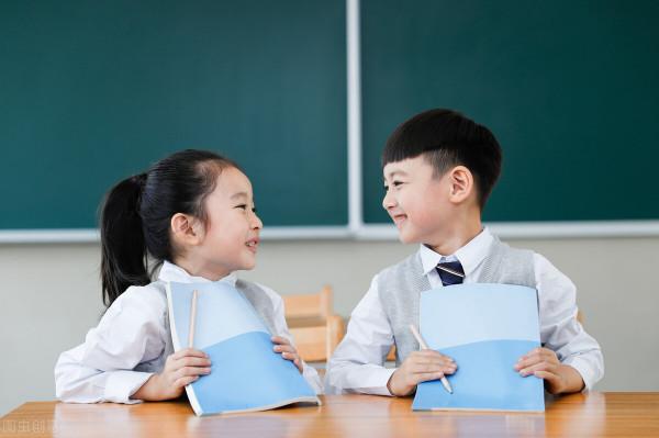 六年級女孩子之間的矛盾，因嫉妒而設局栽贓，真是細思極恐