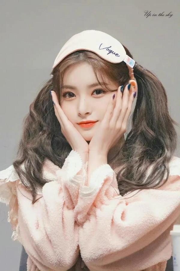 王怡人 睡衣加雙馬尾 減齡又可愛