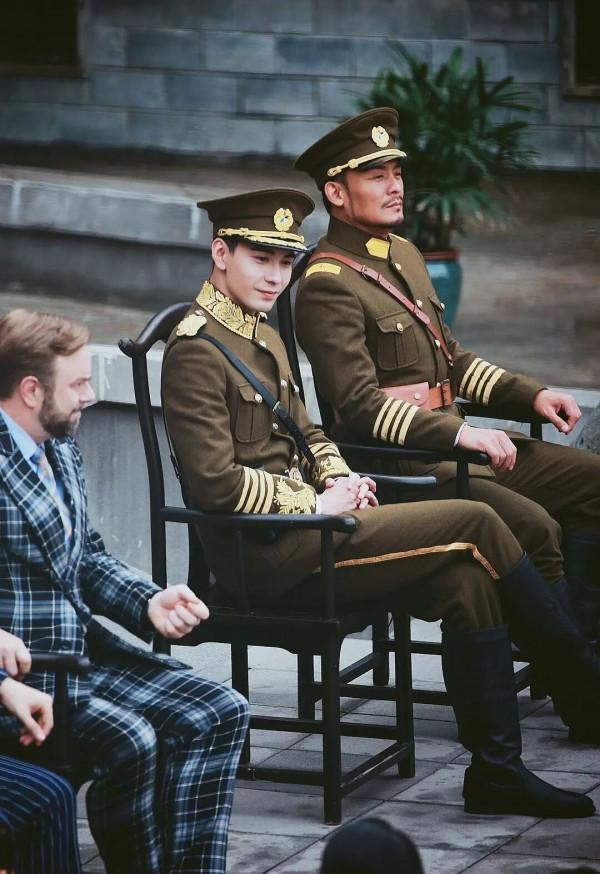 一雙涼鞋拍完整部劇？《一見傾心》很做作？景甜溫婉惹人憐