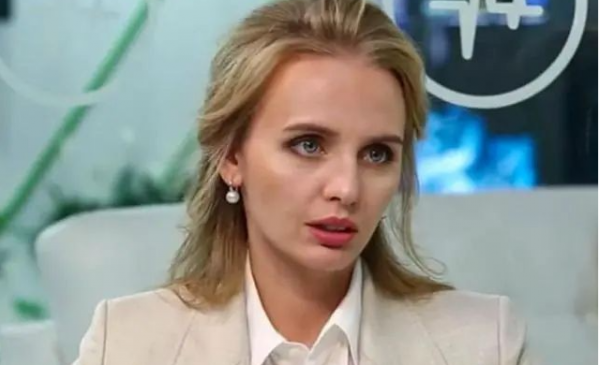 俄羅斯第一千金:被普京藏了三十多年,首次亮相,驚豔了 俄羅斯第一千金:被普京藏了三十多年,首次亮相,驚豔了