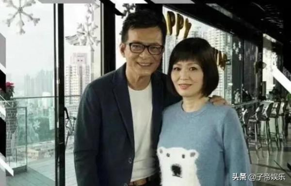 喪妻一年多的黃日華大哥疑似找到了新歡