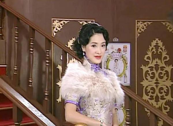 TVB真正的大女主劇集，黎姿一集換幾件旗袍，不一樣的豪門恩怨