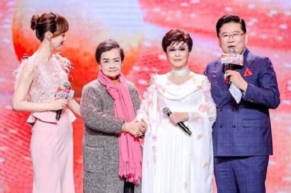 “歌壇聖女”朱逢博:30歲和老師閃婚,84歲守了老公骨灰13年 “歌壇聖女”朱逢博:30歲和老師閃婚,84歲守了老公骨灰13年