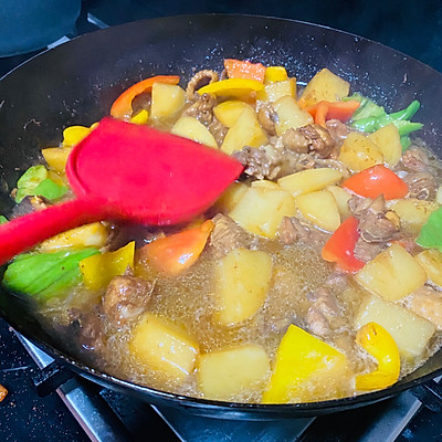 想要吃得健康，還是得吃「新疆大盤雞」家常小炒