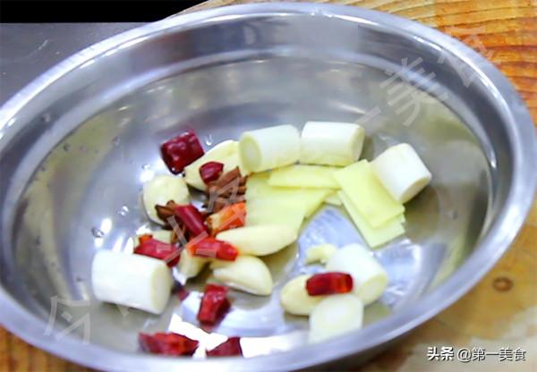 除夕飯不用發愁，分享4葷3素1湯，簡單易學，吉祥喜慶，喜迎新春