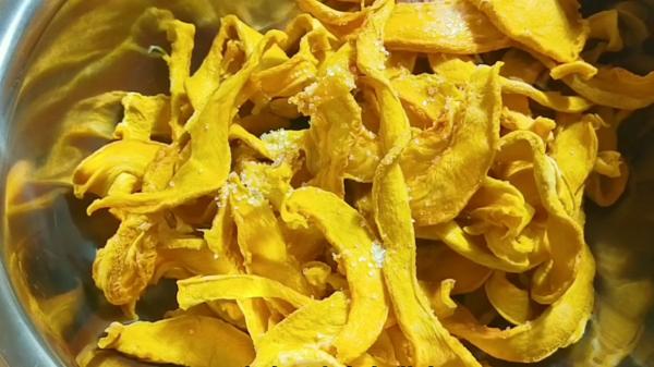 這7種曬乾更香的廉價蔬菜，冬天燉肉特過癮，太香了，放1年也不壞