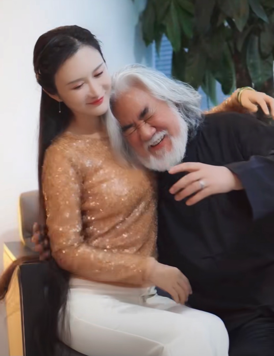 “老來得子”的七位明星，有的樂極生悲，有的成為人生贏家