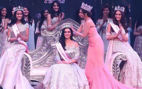 撞臉現場,印度選美前30前宛如克隆人!網友:這是什麼操作 撞臉現場,印度選美前30前宛如克隆人!網友:這是什麼操作