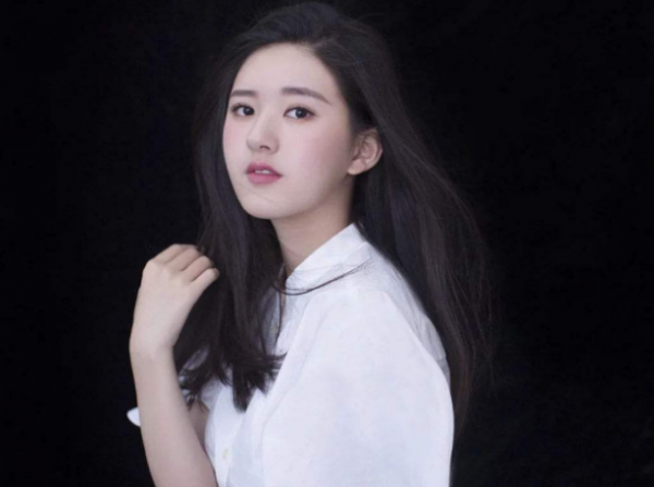 趙露思新劇路透：整個人胖了一圈，溫婉模樣似林心如