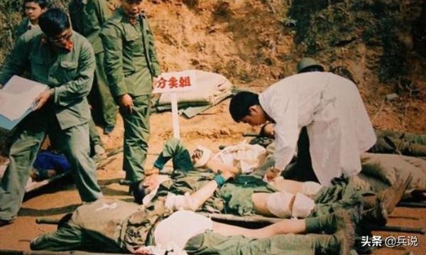 高射機槍平射,越軍血肉橫飛!槍管打紅輪著換,班長立一等功 高射機槍平射,越軍血肉橫飛!槍管打紅輪著換,班長立一等功