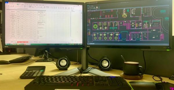 雙屏加持，效率倍增