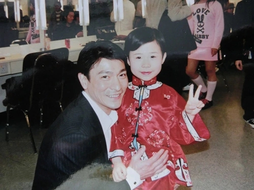 8位登上春晚的童星，最大15歲，最小3歲，有人8歲就去世