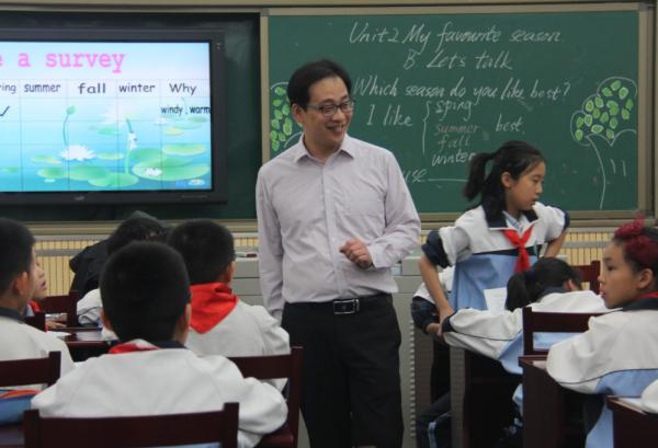 校長痛批教師上課兩大現象,為何不遵守師德?老師:請領導先帶頭 校長痛批教師上課兩大現象,為何不遵守師德?老師:請領導先帶頭