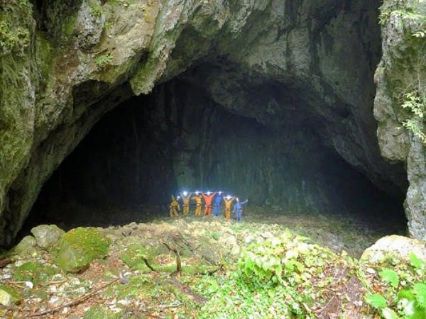 2018年,5名學生溶洞探險,一人意外失蹤,事後疑點重重細思極恐 2018年,5名學生溶洞探險,一人意外失蹤,事後疑點重重細思極恐