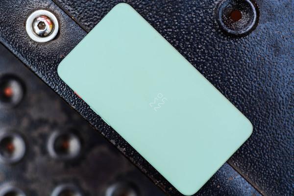 高顏值墨案迷你閱上手實測：口袋裡一放，萬千書籍隨心看