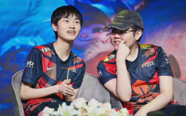 TES黃金左手被傳試訓其他隊伍，大賽表現令人擔憂，年齡是優勢