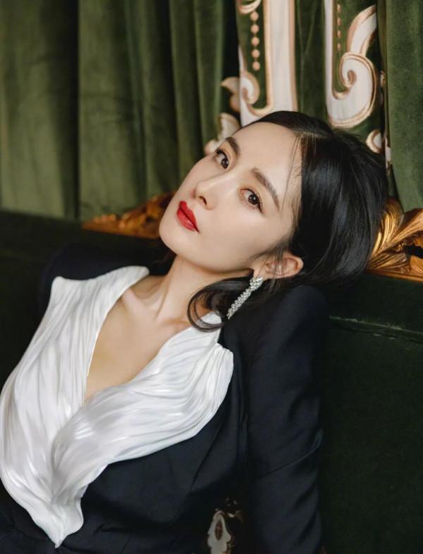 群芳鬥豔：景甜，楊冪，張天愛，唐嫣，楊穎，景甜，苗苗