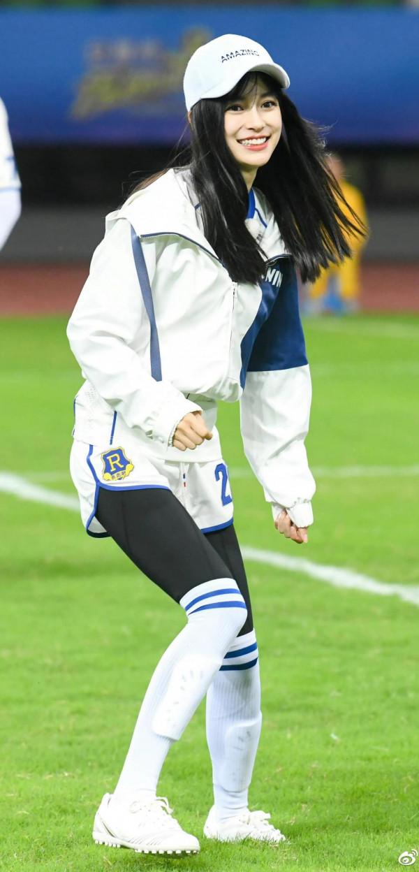 楊穎 天使寶貝綜藝現場的另一面(組圖) 楊穎 天使寶貝綜藝現場的另一面(組圖)