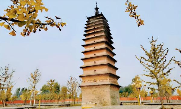 河南有825座古塔，號稱全國最多。朋友，你家鄉的古塔還在嗎？