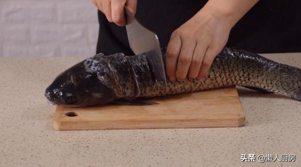 天冷了,我家隔天就用電飯鍋這樣燉魚,不用加水,別不懂吃魚 天冷了,我家隔天就用電飯鍋這樣燉魚,不用加水,別不懂吃魚