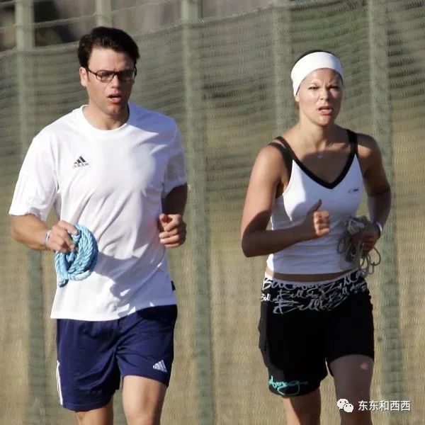 健身教練娶未來女王經受多少考驗？兩人攜手20多年比電視劇還童話