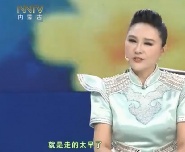 “草原歌后”烏蘭託婭:奪回了《套馬杆》,父親卻再也聽不到 “草原歌后”烏蘭託婭:奪回了《套馬杆》,父親卻再也聽不到