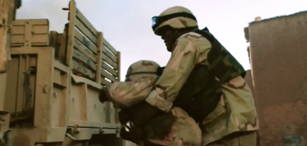 抑鬱、暴躁、精神錯亂,伊拉克回國的美國大兵選擇重回戰場 抑鬱、暴躁、精神錯亂,伊拉克回國的美國大兵選擇重回戰場