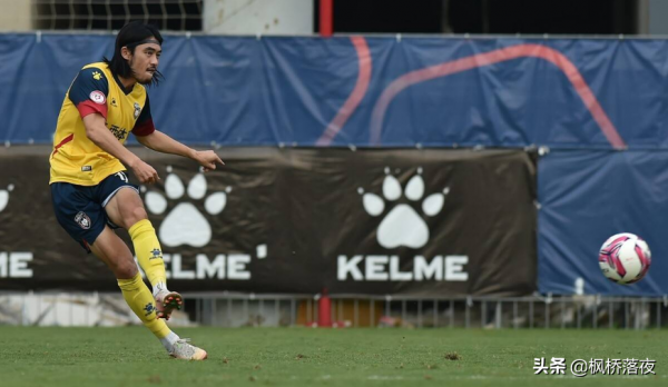 中國二級聯賽出現傳球大師!邊路長傳指哪打哪,跟尺子量過一樣 中國二級聯賽出現傳球大師!邊路長傳指哪打哪,跟尺子量過一樣