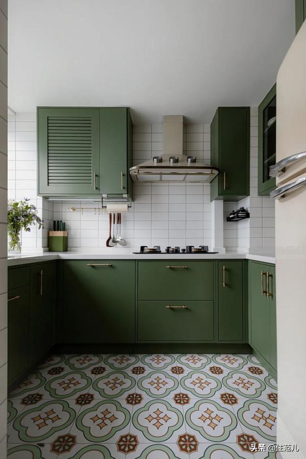 絕美!小姐姐獨享163㎡,大陽臺比我家都寬敞 絕美!小姐姐獨享163㎡,大陽臺比我家都寬敞