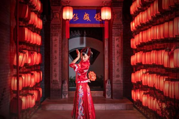 來，來，來，喬家大院景區過大年啦