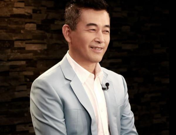 你所不瞭解的“高明遠”,出生於聾啞人家庭,成名後“拋棄妻子” 你所不瞭解的“高明遠”,出生於聾啞人家庭,成名後“拋棄妻子”