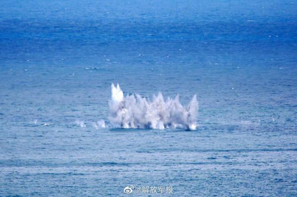 海軍航空兵實彈射擊直擊靶心