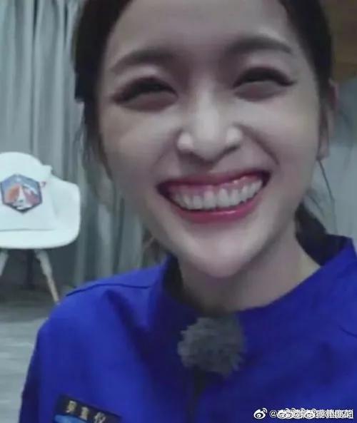 吳宣儀:矯情才能吸睛 吳宣儀:矯情才能吸睛