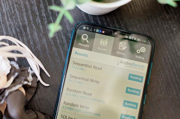 國潮精品大華NM儲存卡，隨心擴充套件手機空間