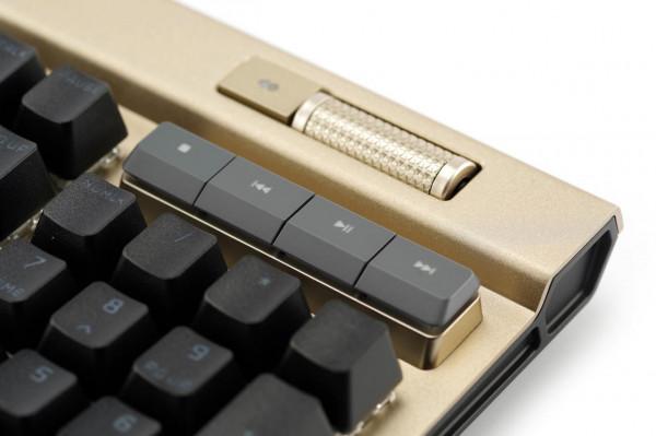 奢華氣質，美商海盜船 CorsairK100 璀璨金機械鍵盤簡評