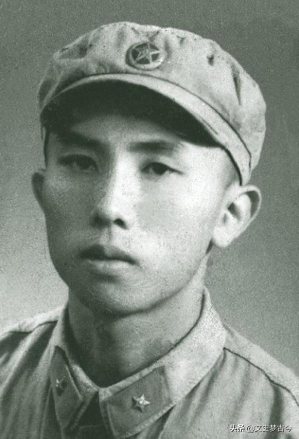 1984年,廖錫龍主政第11軍,他的老軍長去向何處?42歲升任副總長 1984年,廖錫龍主政第11軍,他的老軍長去向何處?42歲升任副總長