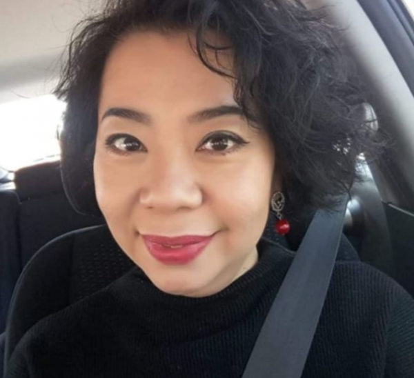 55歲女星直播剃度出家引熱議！回應：已跟老公離婚，兒子引以為榮