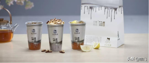 上新白金茶，升級新定位，滬上阿姨明年要開到7000店