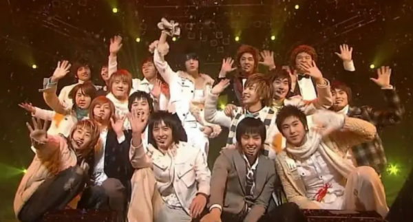 韓國兩大元老男團合體發新歌,時隔16年粉絲圓夢,網友:活久見 韓國兩大元老男團合體發新歌,時隔16年粉絲圓夢,網友:活久見